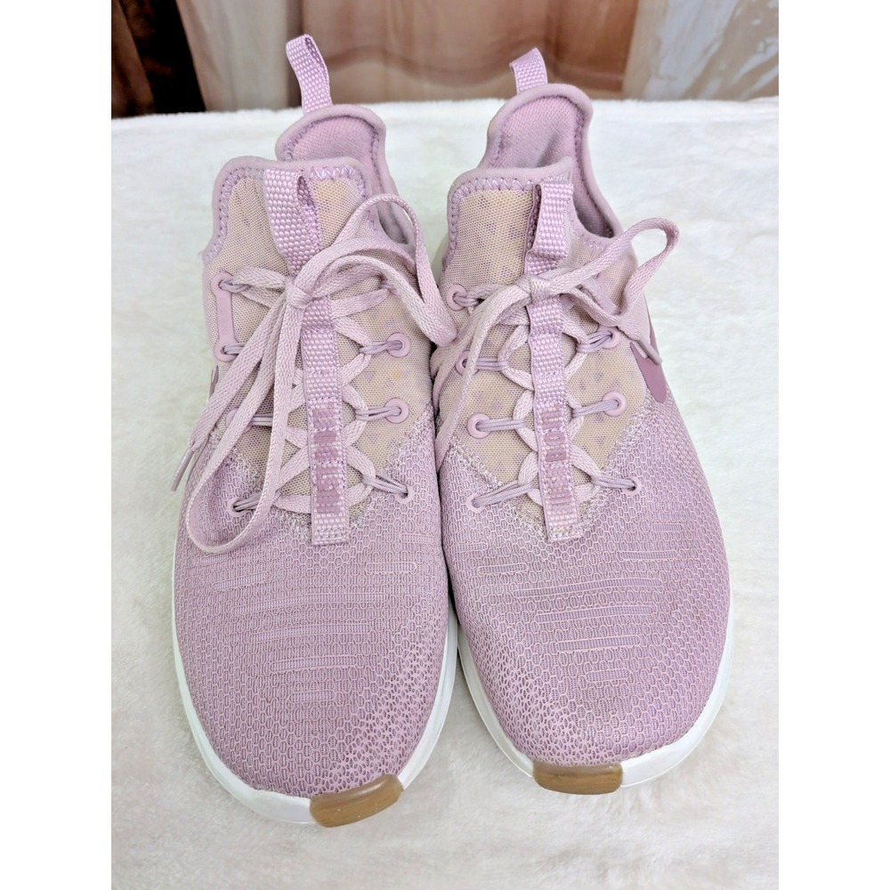 Nike Tr8 Sneakers in Plum